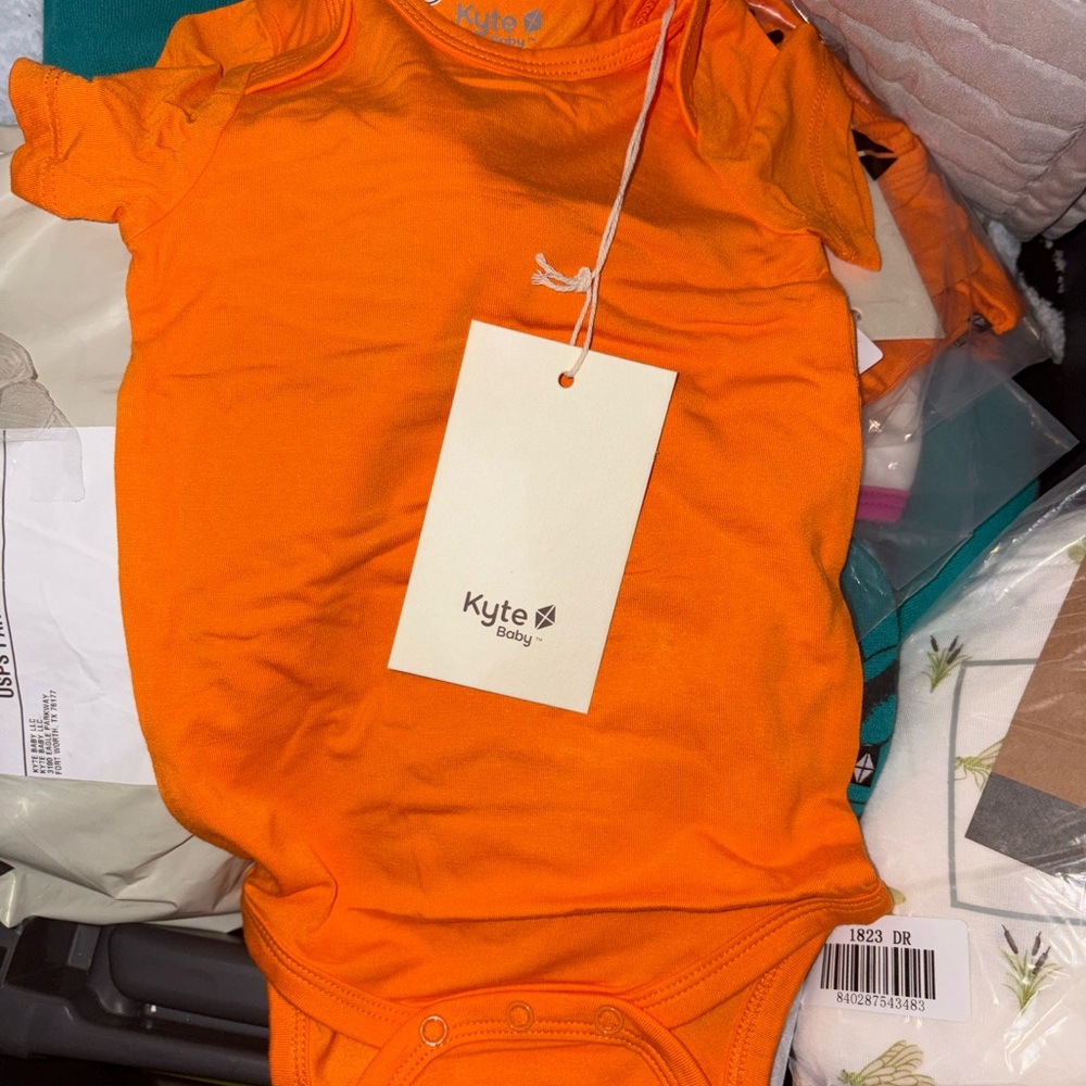 Kyte BABY tangerine  Bodysuit